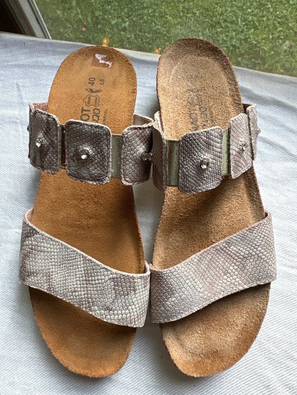Naot Ashley Metallic Python Snakeskin Slide Sandals Rhinestone Accent Size 40 US